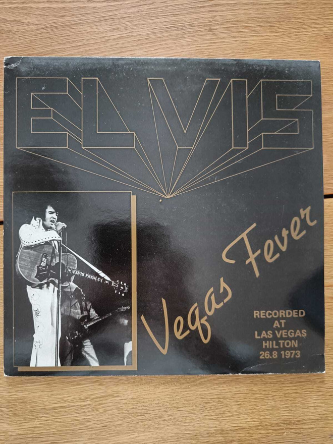 AUCTION - ELVIS VEGAS FEVER LP SUOMALAINEN BOOTLEG???