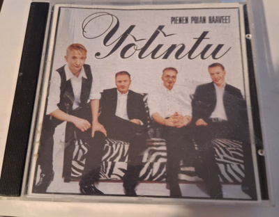 Yölintu - Pienen pojan haaveet. 2000. CD