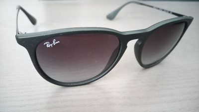 Ray Ban -aurinkolasit