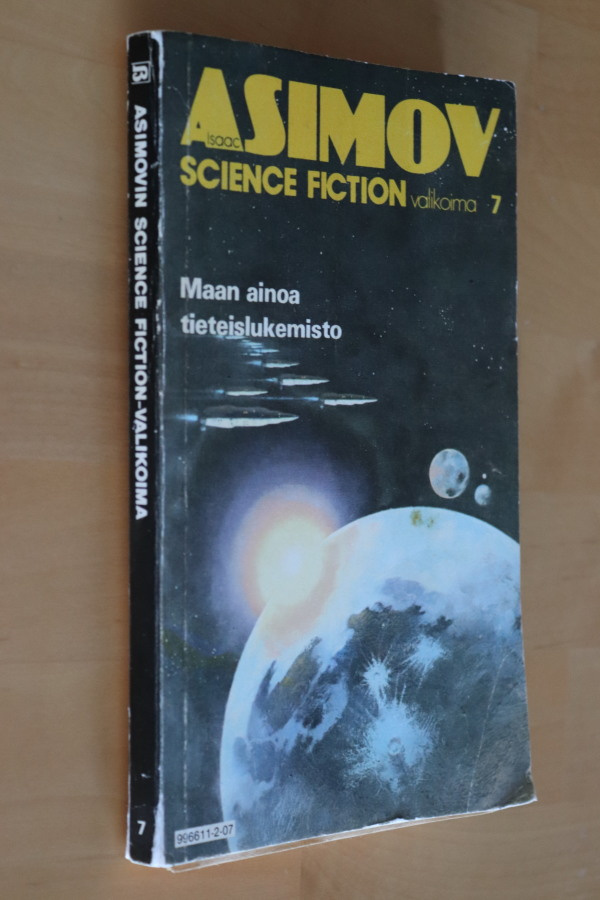 Isaac Asimovin Science fiction -valikoima 7