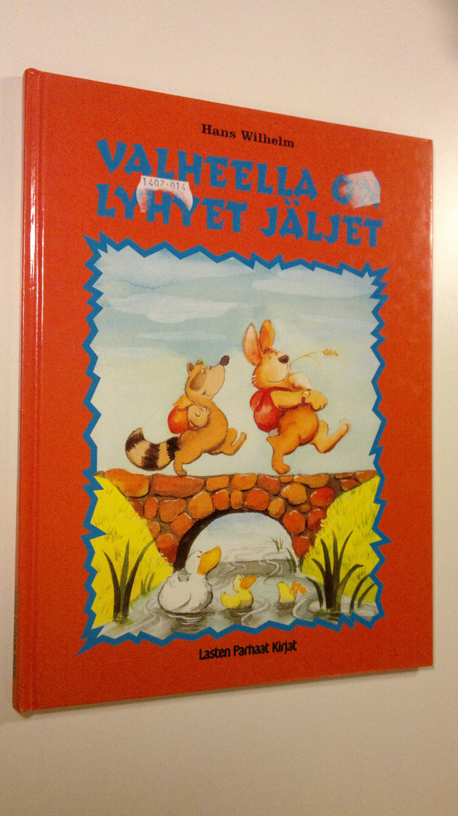 Hans Wilhelm : Valheella on lyhyet jäljet