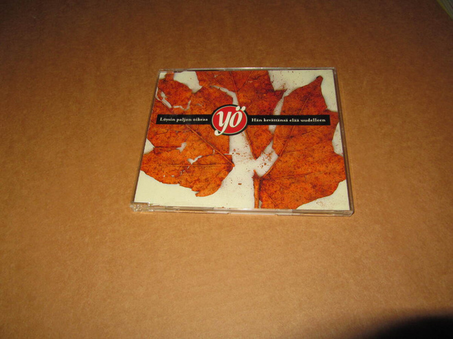 YÖ CD Löysin paljon oikeaa+1 v.1998 UUSI