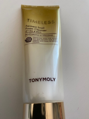 TONY MOLY KOREAKOSMETIIKKAA PUHDISTUSGEELI 150 ml