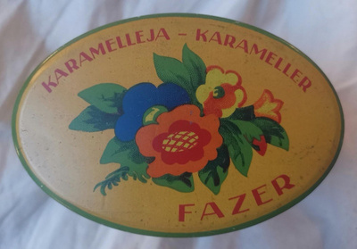 Upea Fazer Karamelleja peltirasia