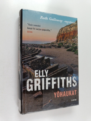 Elly Griffiths : Yöhaukat