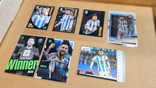 Lionel Messi keräilykortteja ja -tarroja