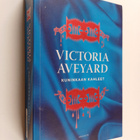 Victoria Aveyard : Kuninkaan kahleet - pikkukuva 1