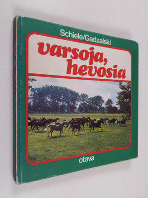 Erika Schiele : Varsoja, hevosia