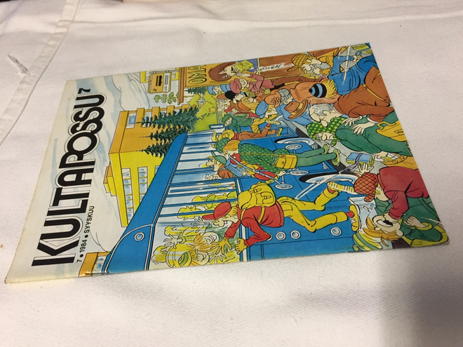 KULTAPOSSU LEHTI 7/1984 HIENO