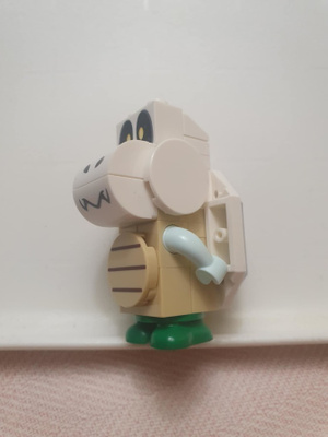 LEGO Dry Bones - Looking Straight