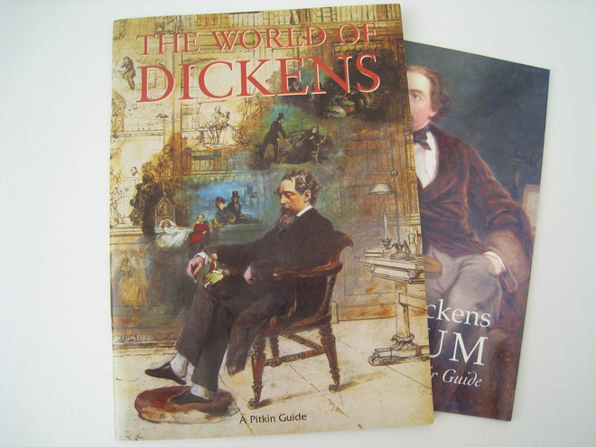 The World of Dickens – A Pitkin Guide +  Museo opas