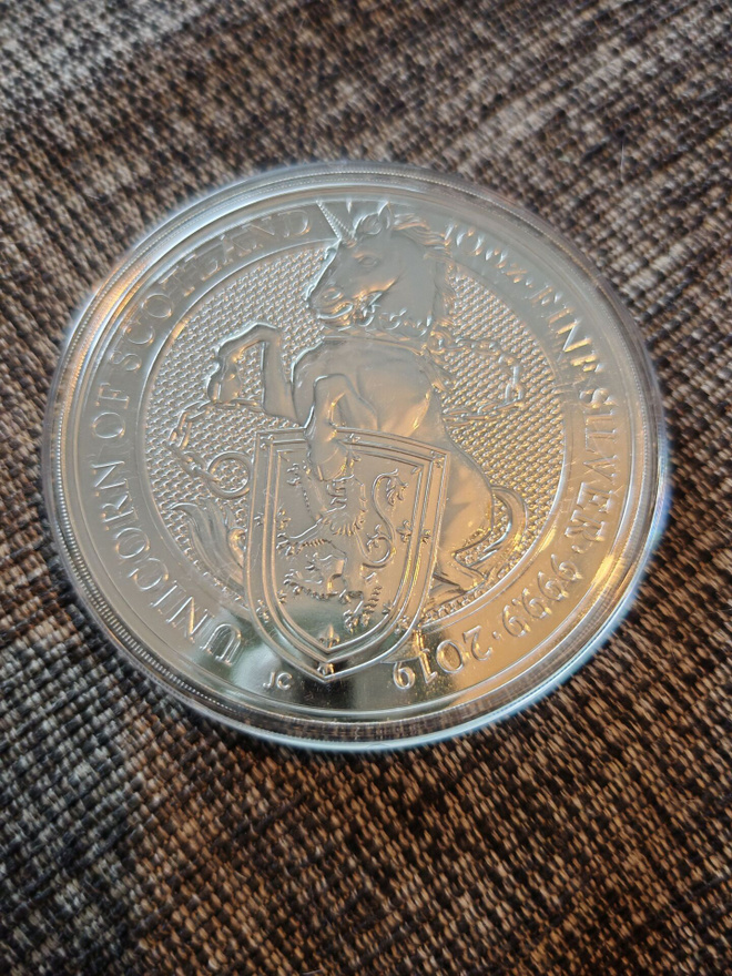 Queen’s Beast – Unicorn of Scotland 10 oz hopeakolikko