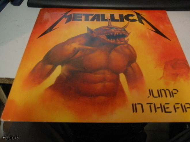 METALLICA - JUMP IN THE FIRE 12" PUNAINEN VINYYLI +