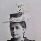 VANHA Kabinetti Valokuva Tyttö UPEA Asu Hattu Helsinki 1900- - pikkukuva 2