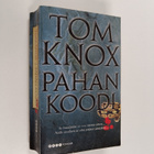 Tom Knox : Pahan koodi - pikkukuva 1