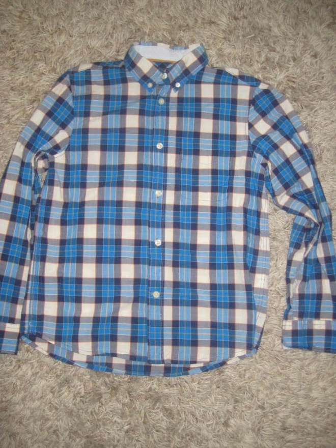 **H&M  ruutupaita, siisti       koko  152 cm **