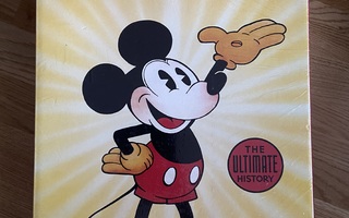 Taschen / Mickey Mouse - The Ultimate History kirja