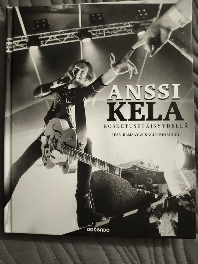 Jean Ramsay: Anssi Kela -  kosketusetäisyydellä