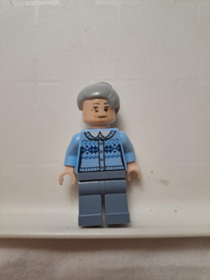LEGO Aunt May