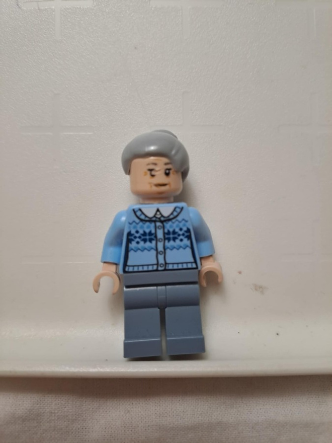 LEGO  Aunt May