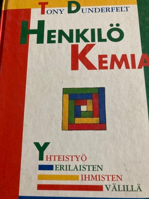 DUNDERFELT: HENKILÖKEMIA