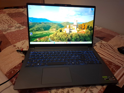 Lenovo LOQ 15ARP10E