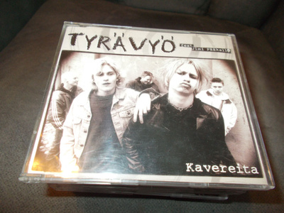 CDM TYRÄVYÖ ** KAVEREITA **