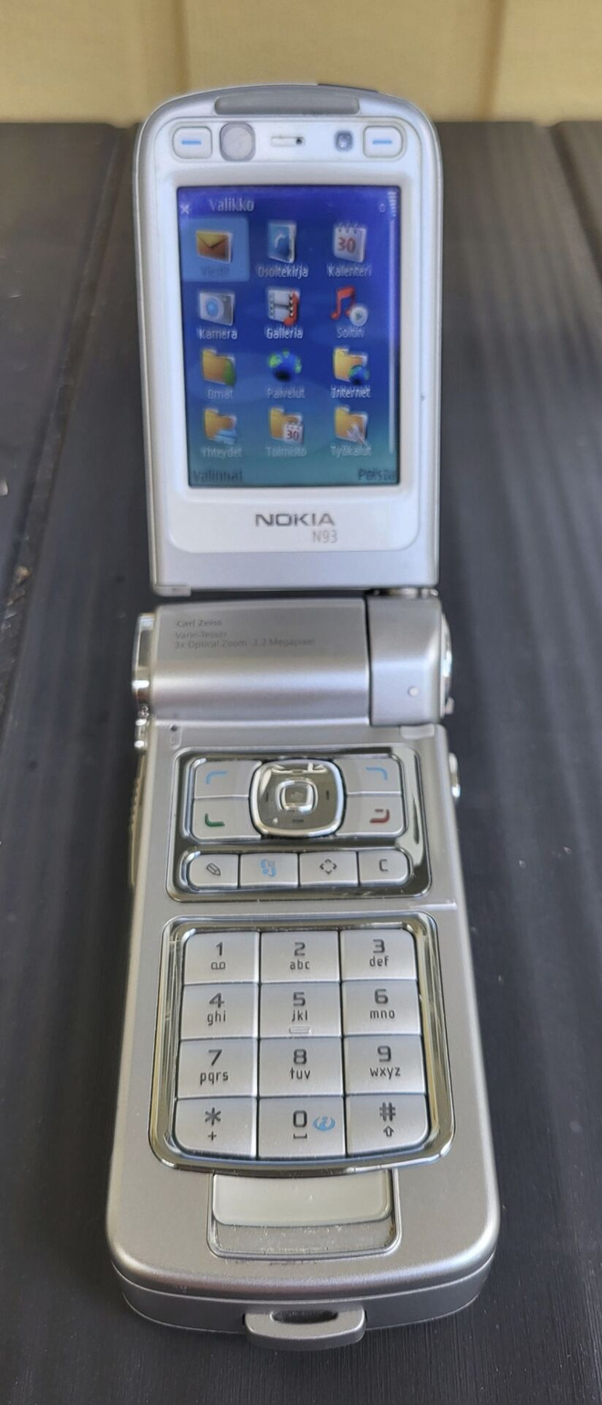 Nokia N93 – Harvinainen keräilyklassikko