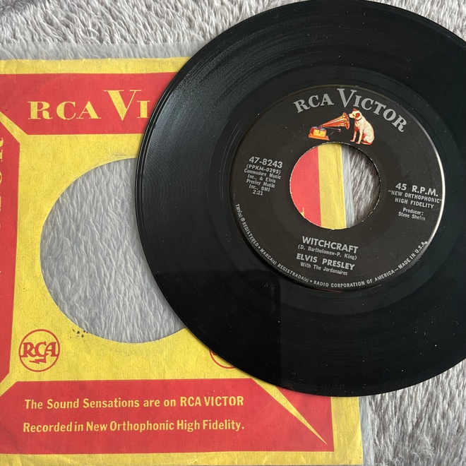 ELVIS PRESLEY: Witchcraft * Bossa Nova Baby *USA