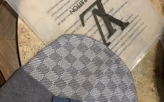LOUIS VUITTON PIPO ONE SIZE
