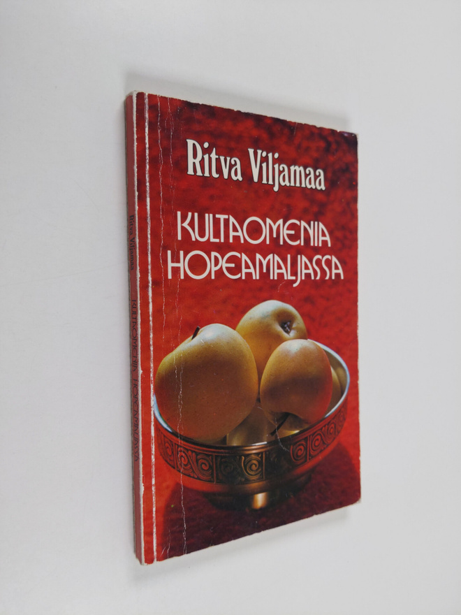 Ritva Viljamaa : Kultaomenia hopeamaljassa : runoja