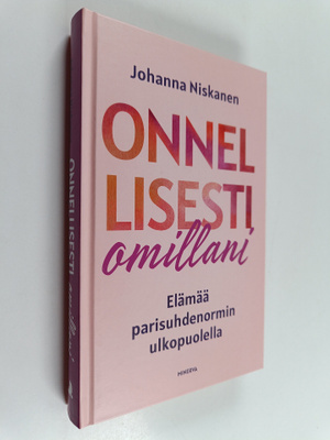 Johanna Niskanen : Onnellisesti omillani