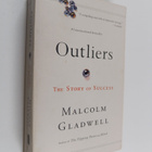 Malcolm Gladwell : Outliers - The Story of Success - pikkukuva 1