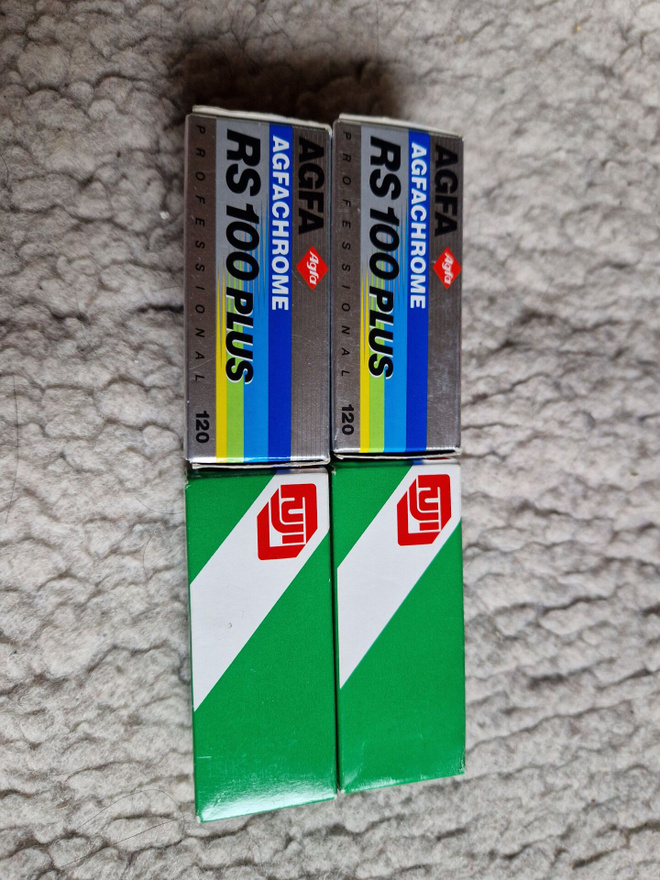 Vintage kameran filmejä 4 kpl Agfa,Fuji