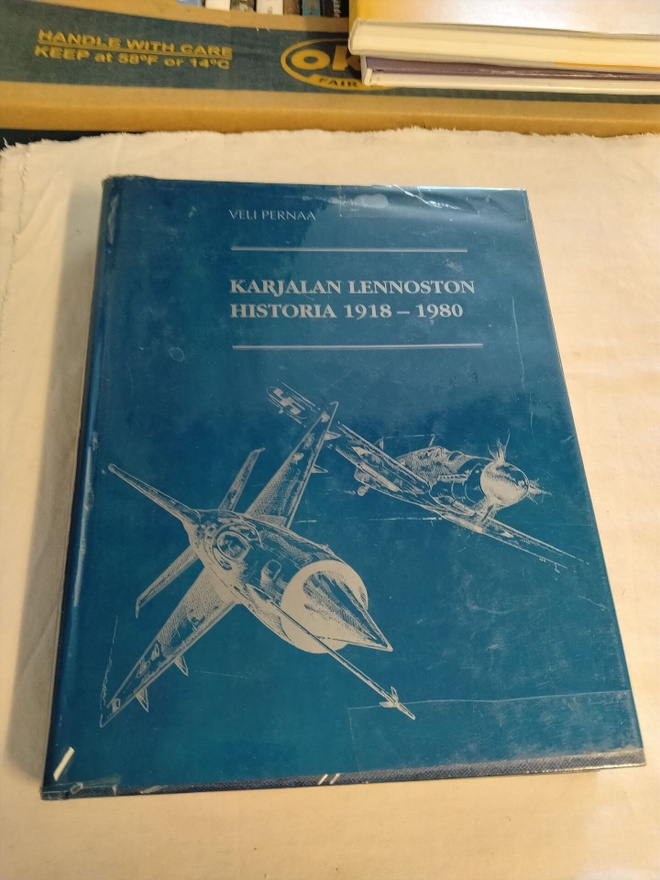 veli pernaa karjalan lennoston historia 1918-80