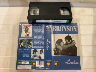 VHS: Lola