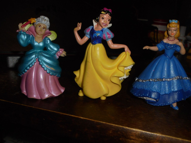 Disney 2 prinsessaa ja  1 haltija / keiju