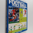 Richard Widdows : The Hamlyn Book of Football Techniques ... - pikkukuva 1