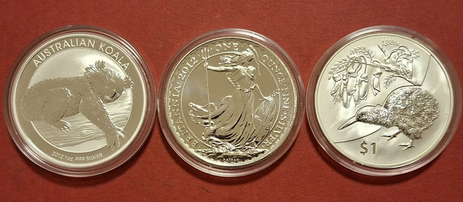 3 x 1 oz hopeaa: Britannia + Koala + Kiivi lintu. (KD8)