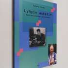 Sakari Kiuru : Lyhyin askelin : puolipoliittiset muistelm... - pikkukuva 1