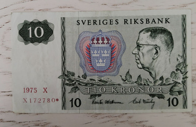 10 kruunua 1975 *