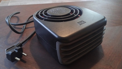 Auton sisätilalämmitin Defa 1200W