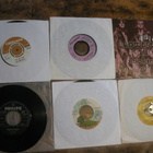 SINGLE (7" - 45) 10 kpl:n nippu - pikkukuva 1