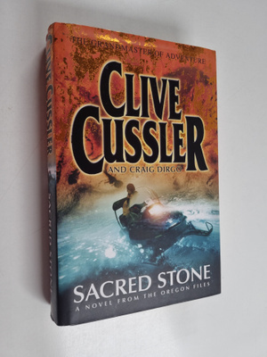 Clive Cussler ym. : Sacred Stone
