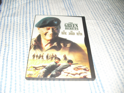 VIHREÄT BARETIT (John Wayne) 1968, EI FI-TEXT***
