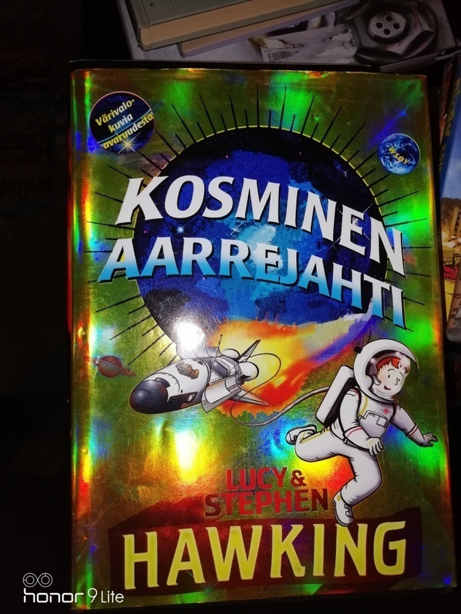 Lucy ja Stephen Hawking Kosminen aarrejahti