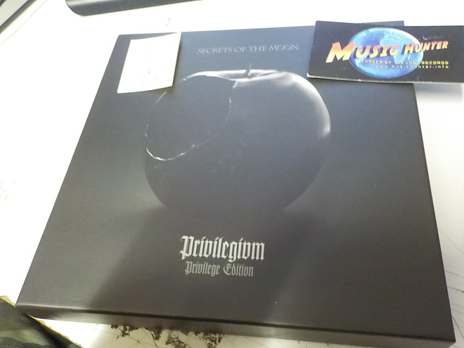 SECRETS OF THE MOON - PRIVILEGIVM 2x7''+CD+PATCH BOKSI UUSI