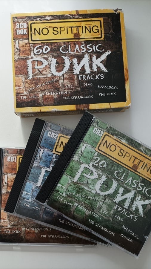 Punk, The worst of total anarchy + 60 classic - 6 CD - BOX
