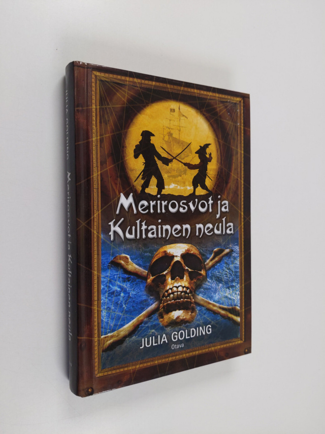 Julia Golding : Merirosvot ja kultainen neula