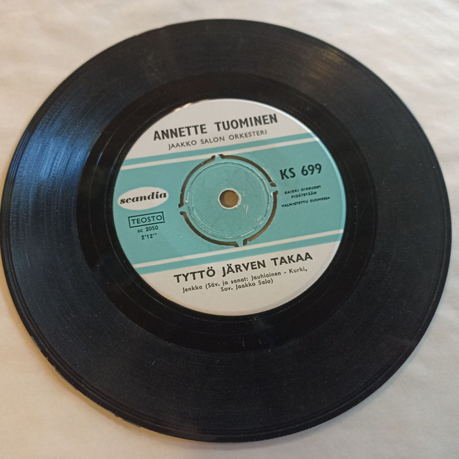 7"  Annette Tuominen